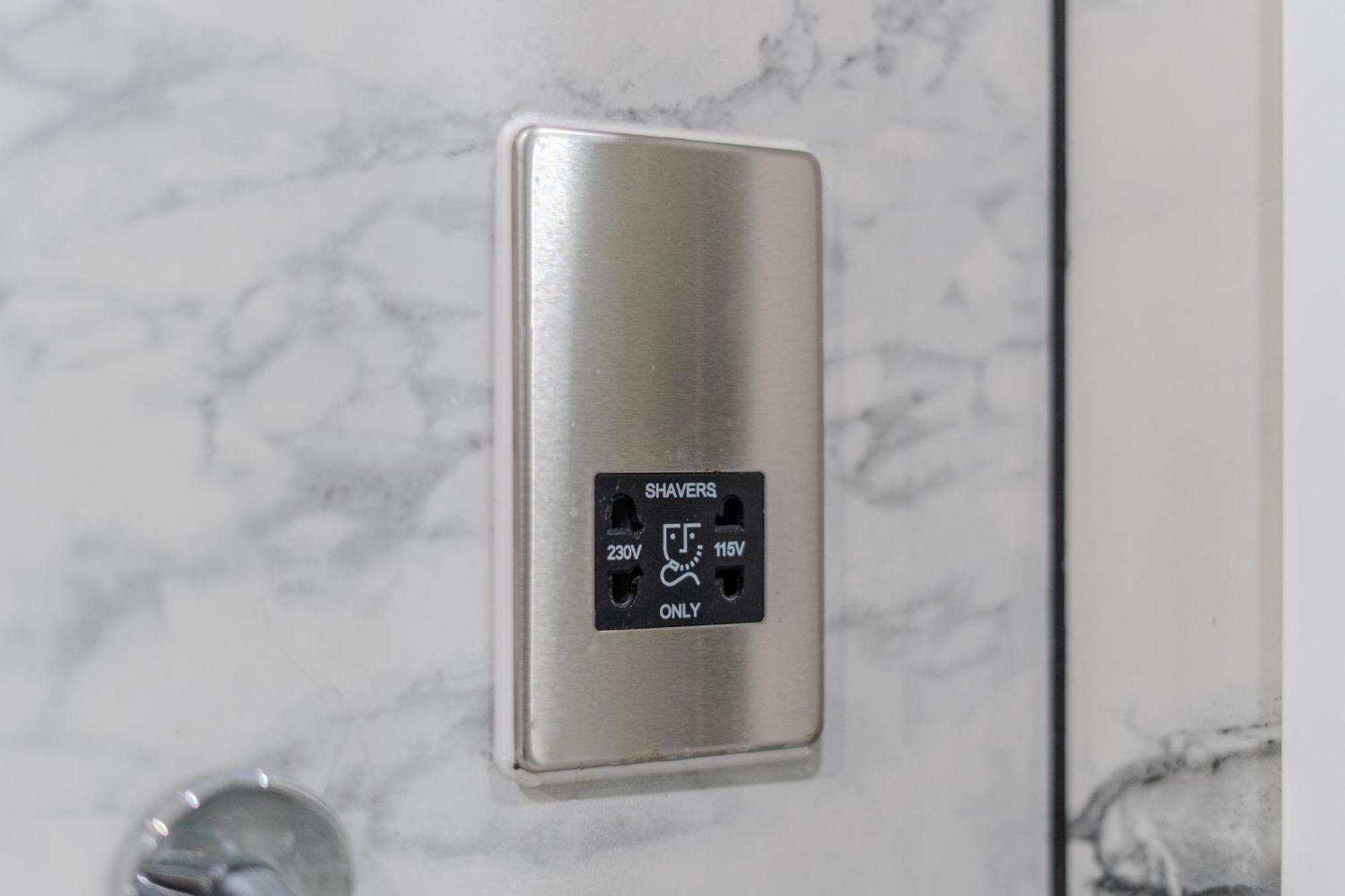 Ilford Hotel Goodmayes Zewnętrze zdjęcie