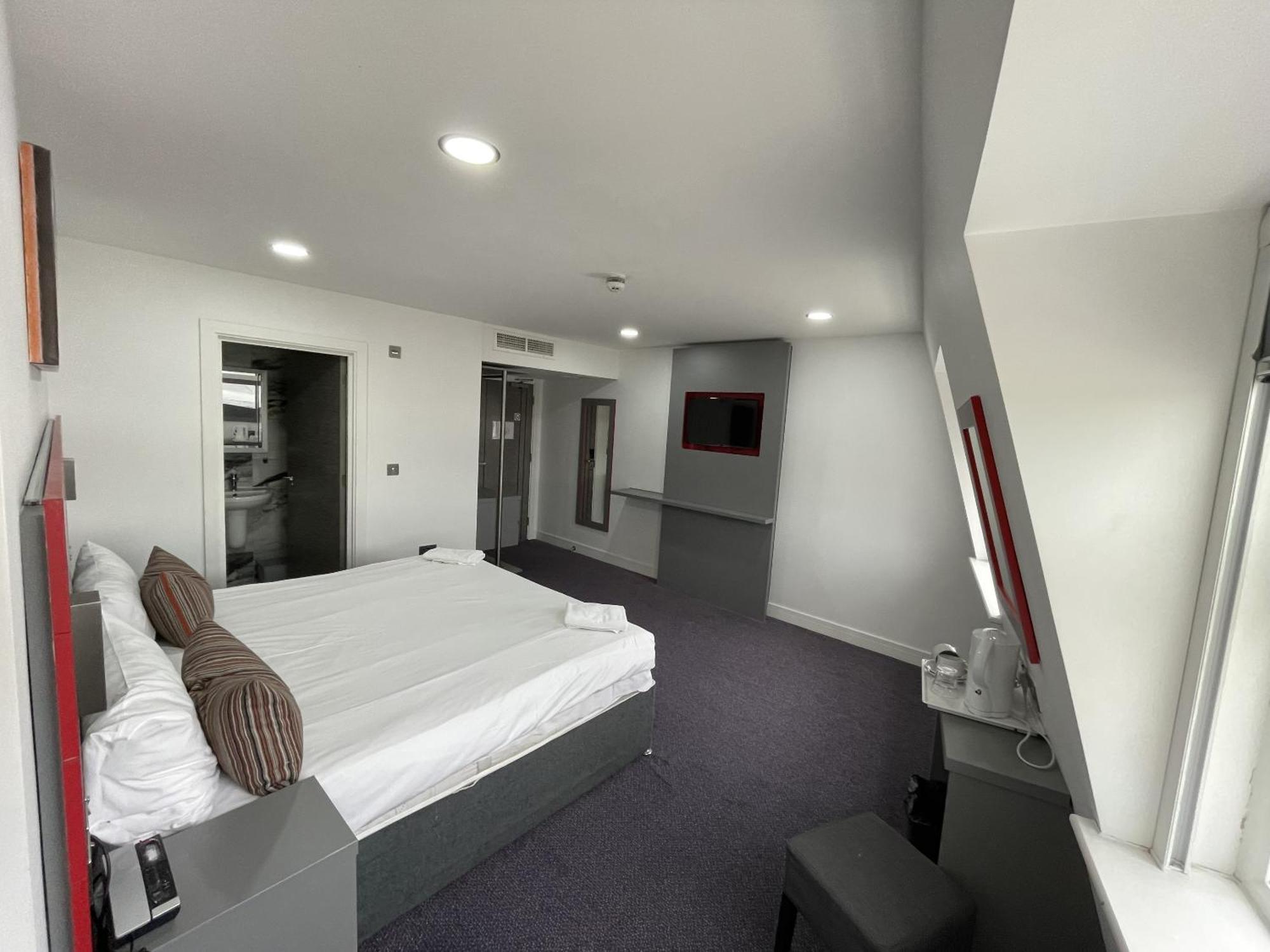 Ilford Hotel Goodmayes Zewnętrze zdjęcie
