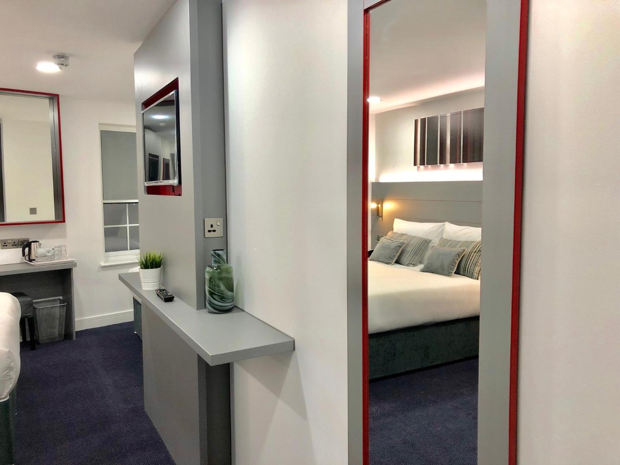 Ilford Hotel Goodmayes Zewnętrze zdjęcie