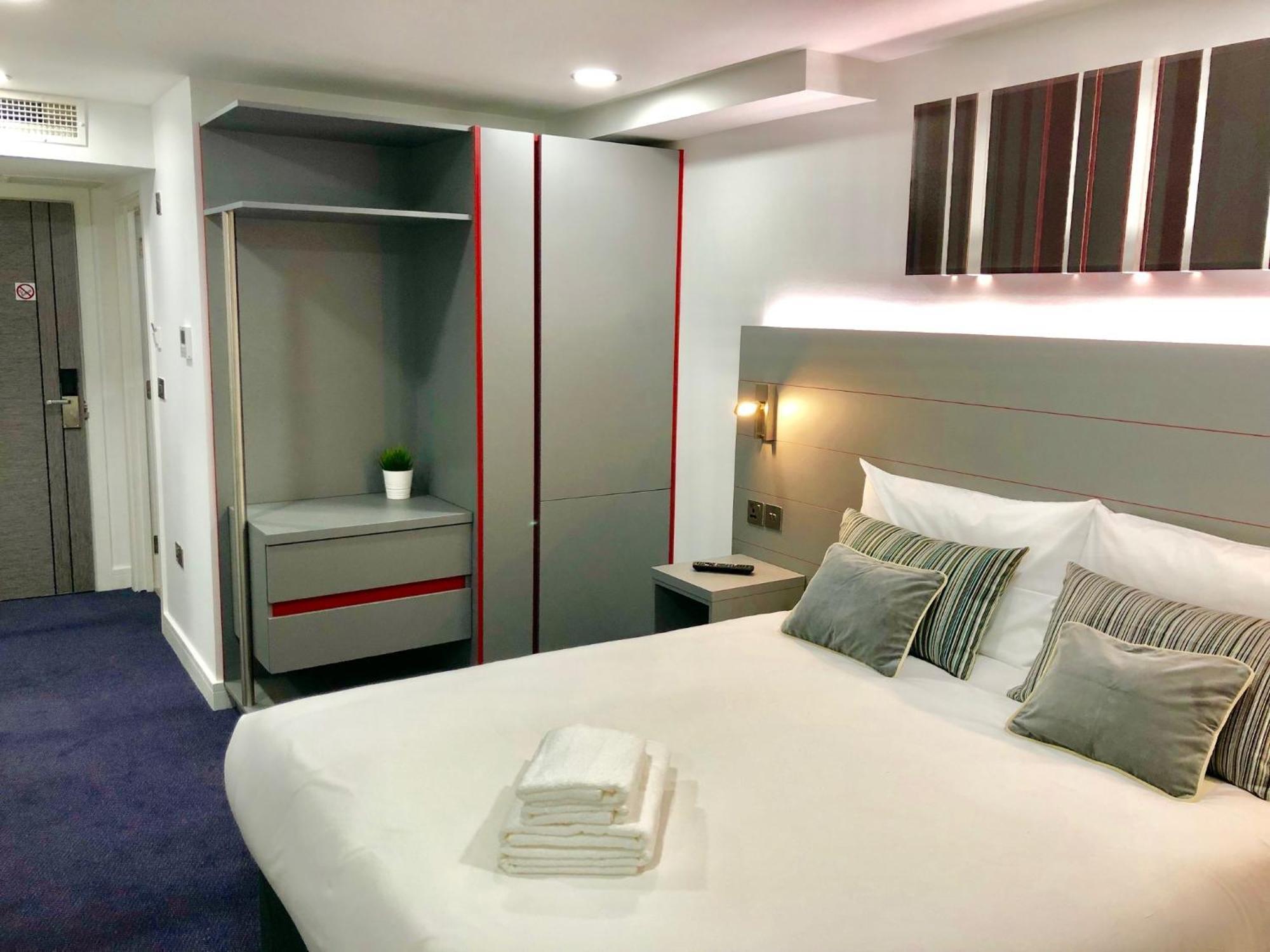 Ilford Hotel Goodmayes Zewnętrze zdjęcie